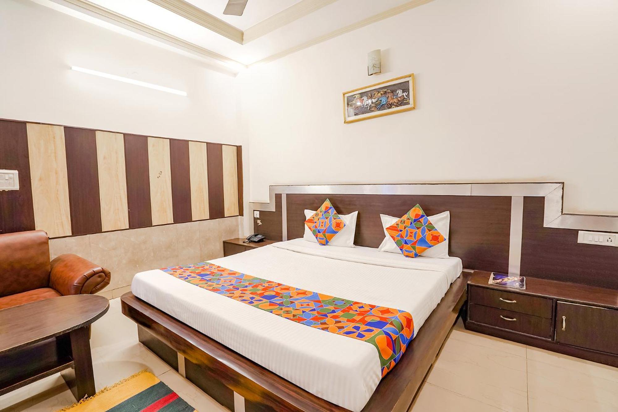 Fabhotel Prashant Palace Mysore Esterno foto