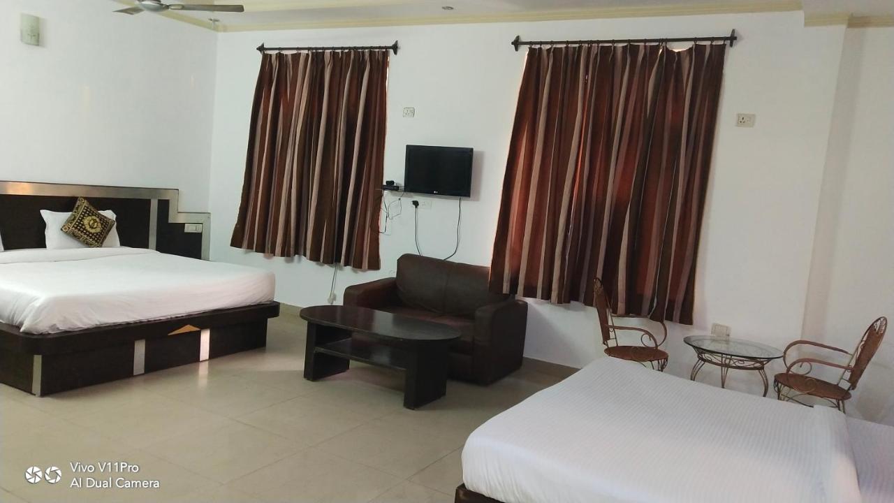 Fabhotel Prashant Palace Mysore Esterno foto