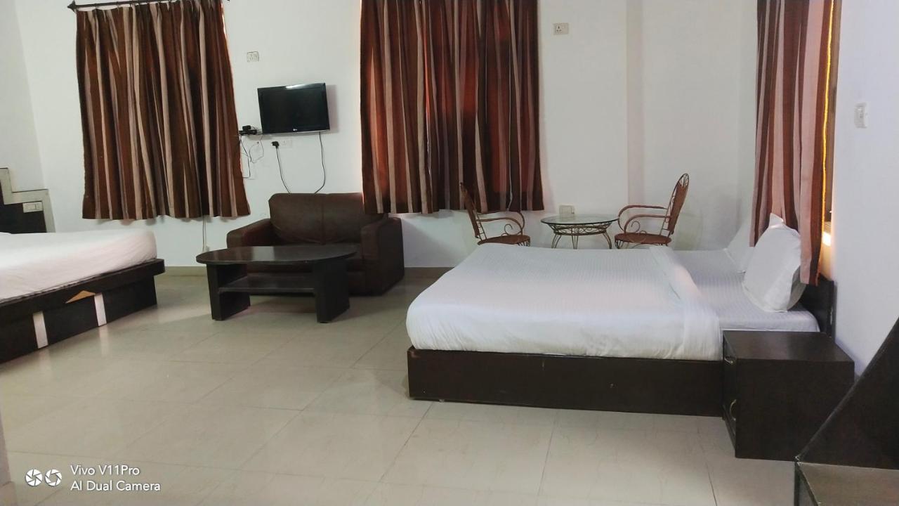 Fabhotel Prashant Palace Mysore Esterno foto
