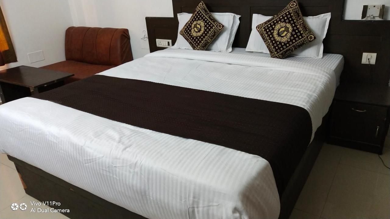 Fabhotel Prashant Palace Mysore Esterno foto