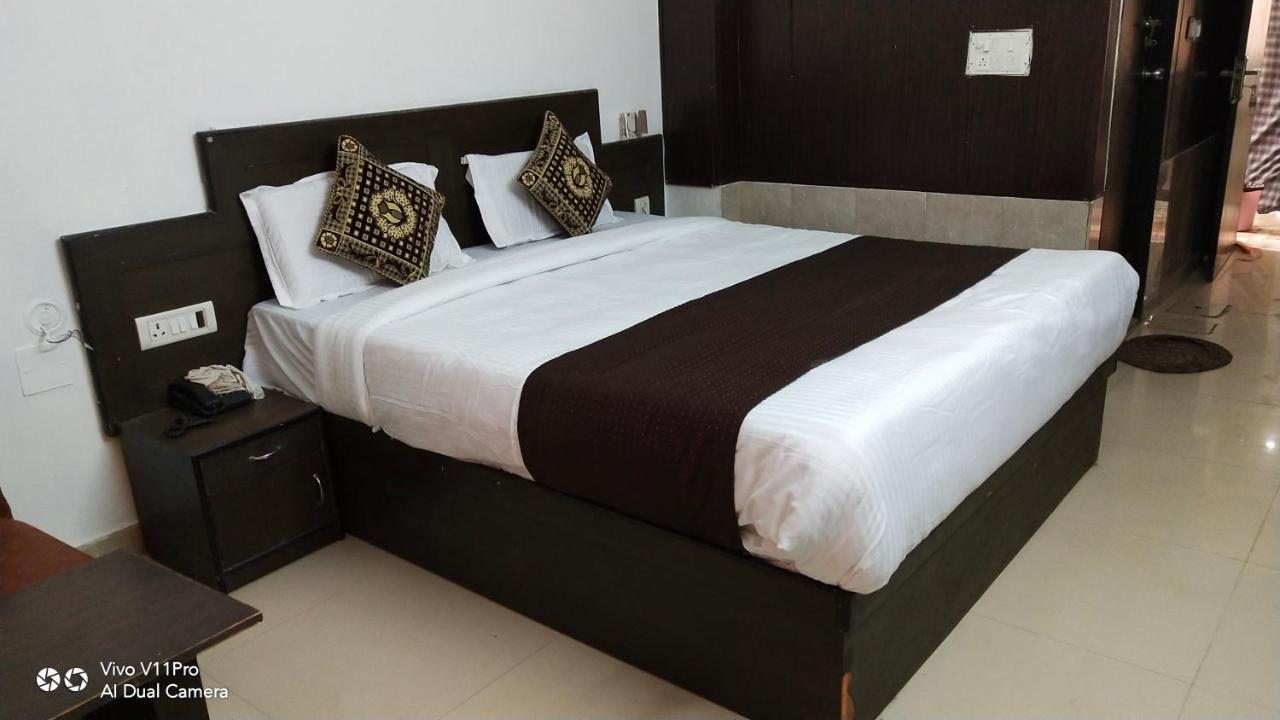 Fabhotel Prashant Palace Mysore Esterno foto
